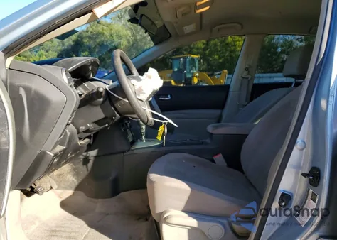 2014 Nissan Rogue Select S z USA, uszkodzony, nr VIN JN8AS5MV3EW202728